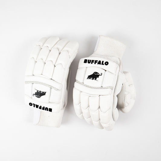 Buffalo batting gloves | Reserve